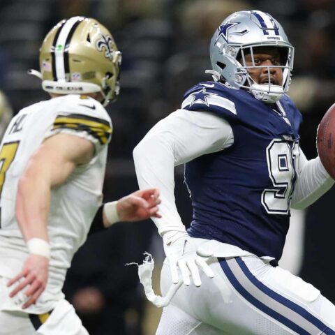 BREAKING: Cowboys Re-sign DT Carlos Watkins
