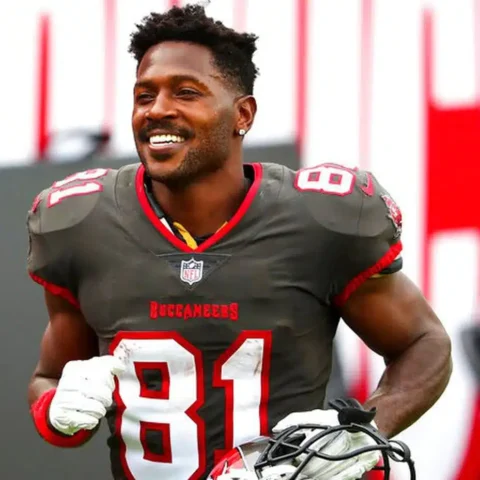 2022 Free Agency: Could WR Antonio Brown be an option for the Cowboys?