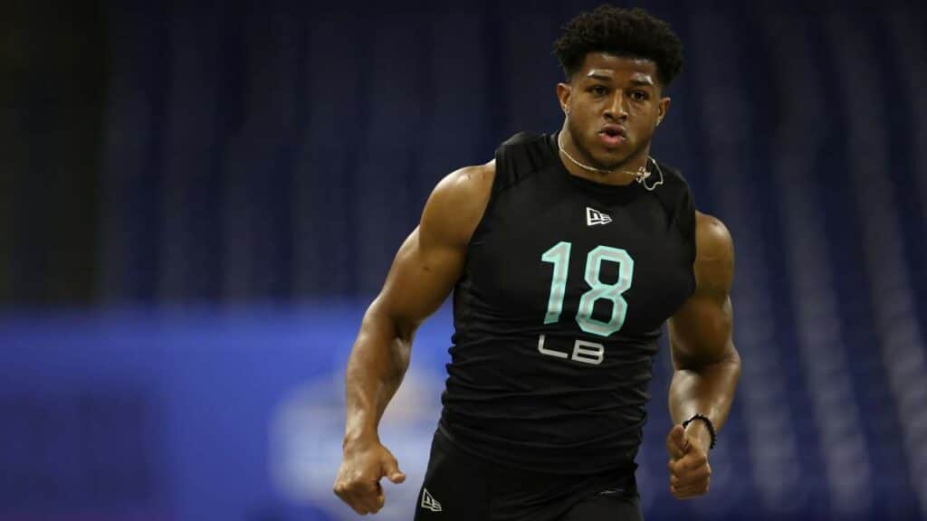 Cowboys Draft: LB D’Marco Jackson Would Be Intriguing Day 3 Pick
