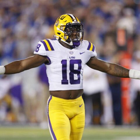 Should The Cowboys Take A Chance On Damone Clark?