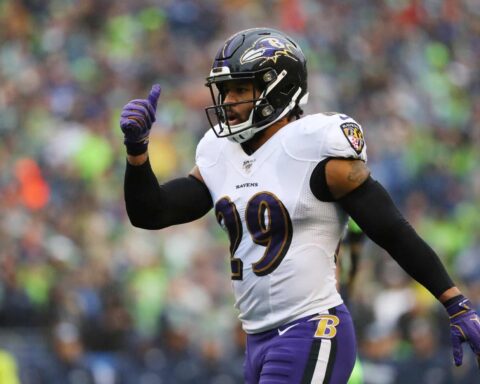 Should the Cowboys Go After Earl Thomas Again?