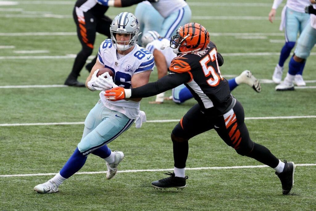 The Tight End room is an oasis in The Star’s sea of insanity
