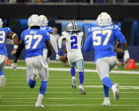 DAL 32, LAC 18: Defense & Special Teams Shine in 1st Preseason Win