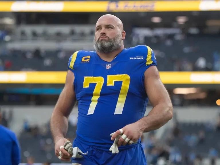 Could We See Andrew Whitworth in a Cowboys Jersey