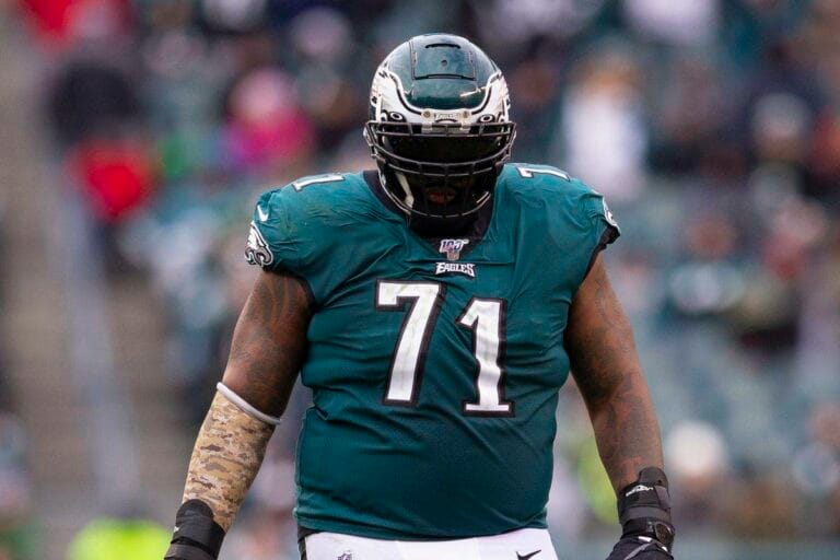 OT Jason Peters Signs With the Cowboys.