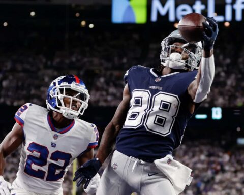 Report: Dallas Cowboys pick up fifth-year option on receiver CeeDee Lamb