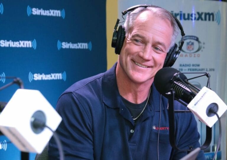 Former Dallas Cowboys great Daryl Johnston promoted to USFL President