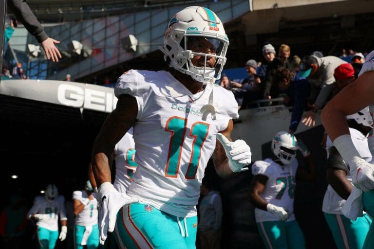 Report: Dolphins open to trading Cedrick Wilson, Cowboys should make a call