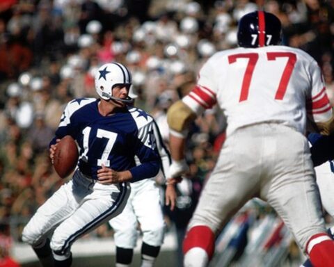 1962: Cowboys get one win, one position better 1