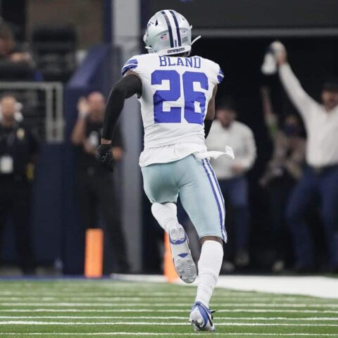 Standout Stars: Who shone the brightest in the big win vs the Rams? 1