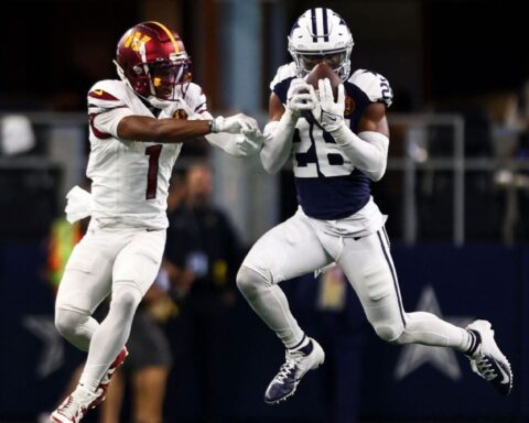 DaRon Bland sets NFL pick-6 record in Cowboys' big win