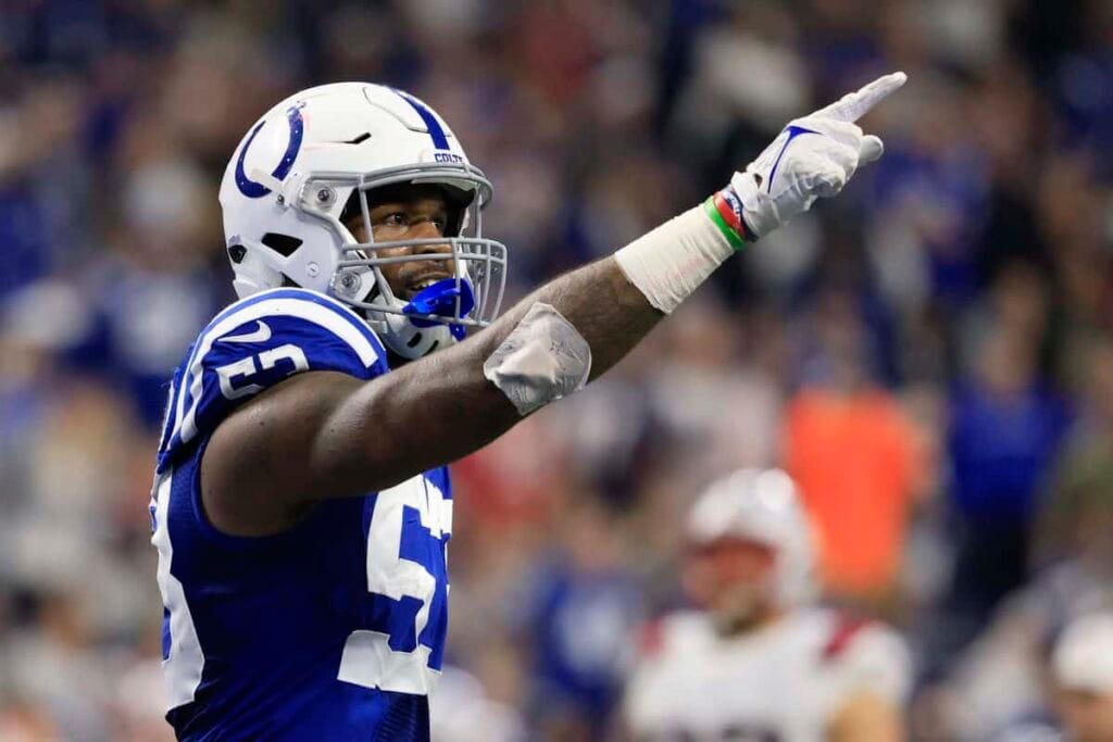 Shaquille Leonard to Visit Cowboys on Tuesday