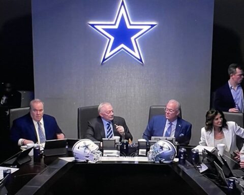 3 players the Cowboys should target if they can trade into the 4th round 3
