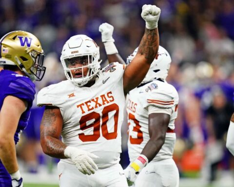 Should the Cowboys draft a 1st round DT in 2024? 2