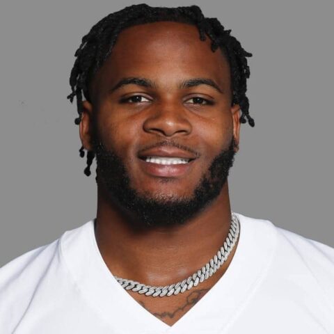 Cowboys' projected defensive starter carted off the practice field