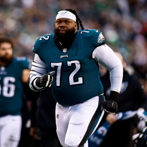 Cowboys add beef to interior of defensive line before returning from Oxnard
