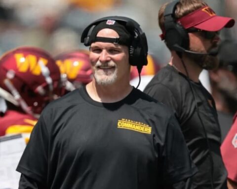 Dan Quinn having early success in NFC East race 4