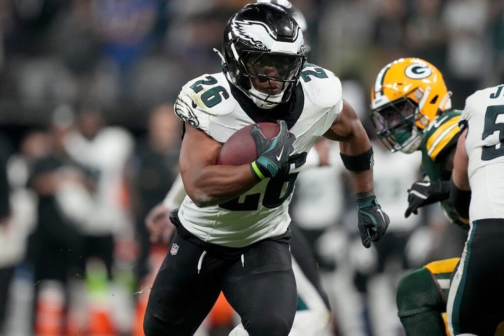 Eagles win Saquon Bowl I, keep heat on Commanders in division chase