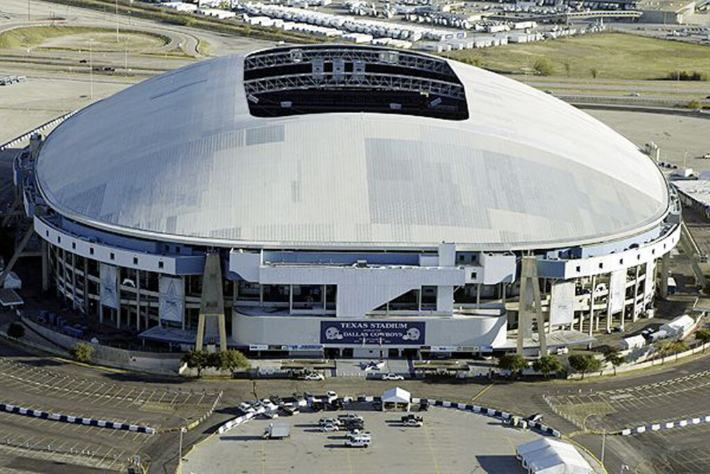 Did Dallas lose more than a game on Monday night? 1