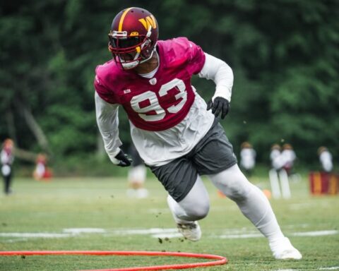 Cowboys NFC East rivals make dominant DT available via trade 1