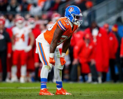 Cowboys make their first outside free agent signing; bring in former Broncos' RB