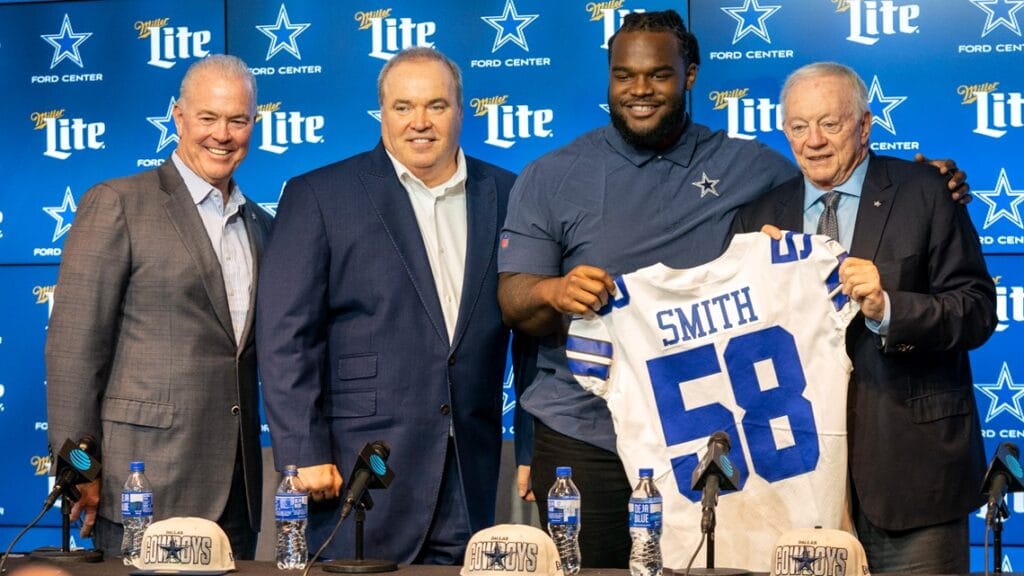 Defensive Tackle Debate: Mazi Smith or a Rookie Draft Pick?