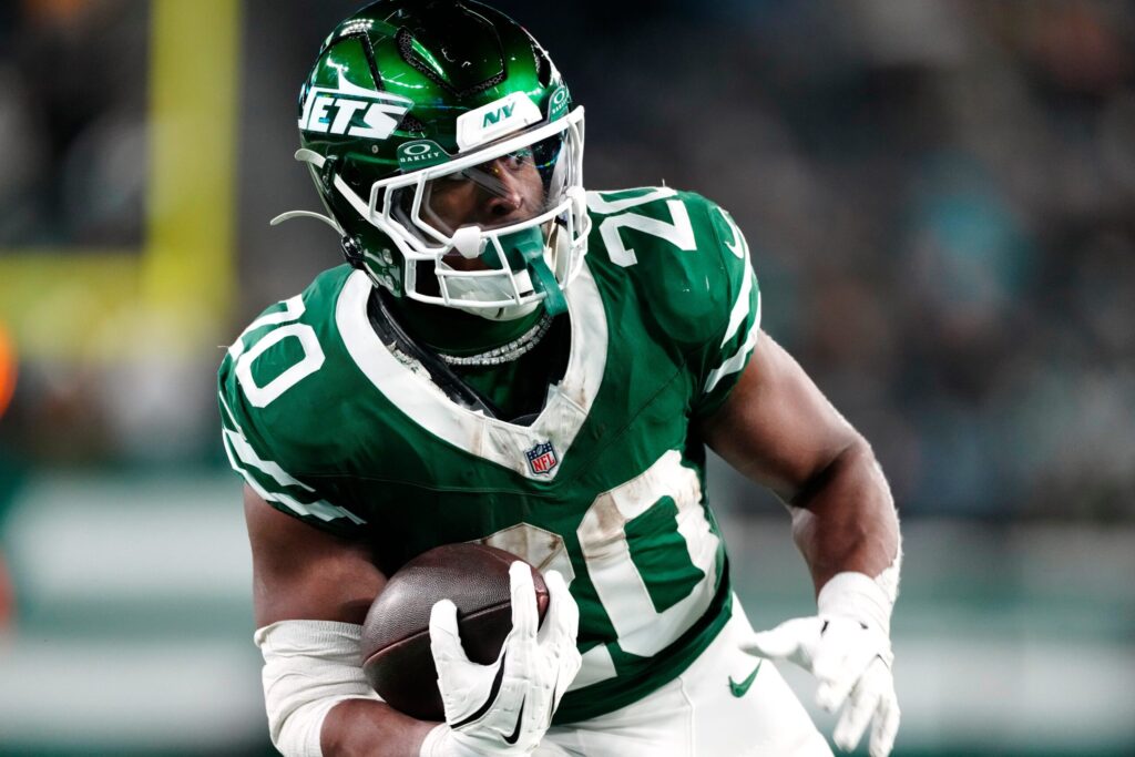 The Cowboys should steer clear of this potentially available player 4