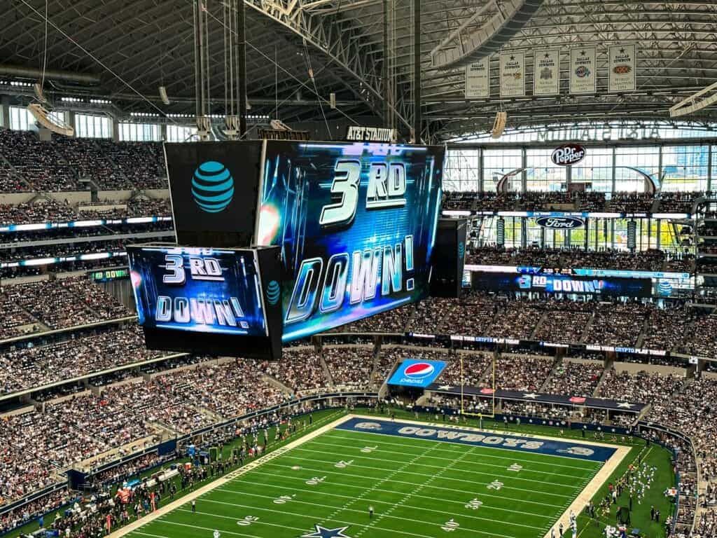 Micah Parsons Shuts Down Cowboys Contract Rumors