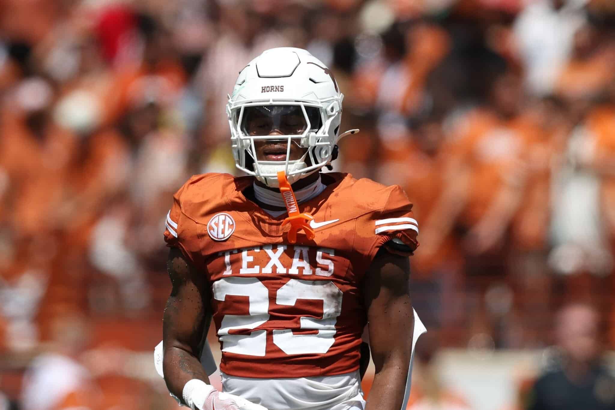 Explosive Impact: 2 Rookies Set to Elevate Cowboys' Run Game Explosive Impact: 2 Rookies Set to Elevate Cowboys' Run Game