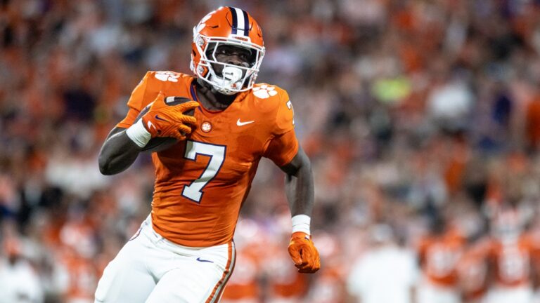 Will this Cowboys rookie duo take over the offense?