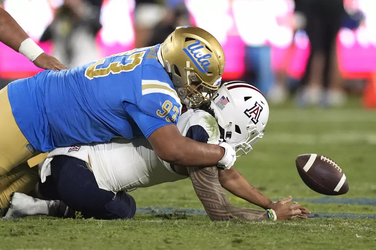 Is the 2025 season Mazi Smith’s last chance? - Defensive Tackle | Jay Toia | Mazi Smith