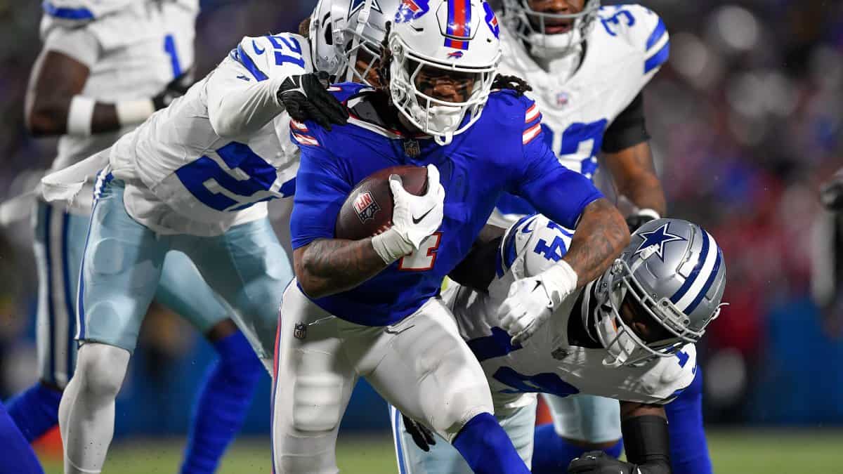 The Cowboys should Cook up something for the running back room - Trade