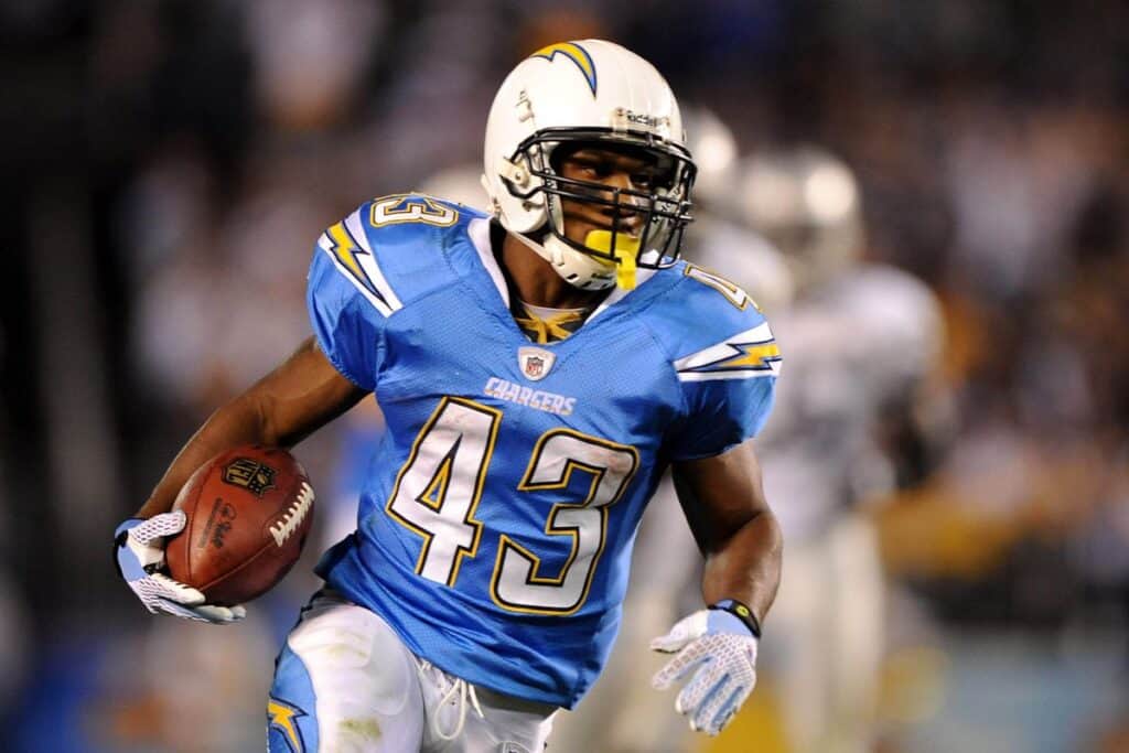 San Diego Chargers running back Darren Sproles runs with the football. A Running Back Wrote Off Making a Statement in 2025
