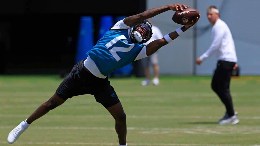 Can Travis Hunter succeed where his head coach failed?